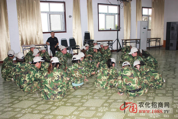 ���ɰ壬�Fꠅf(xi��)��