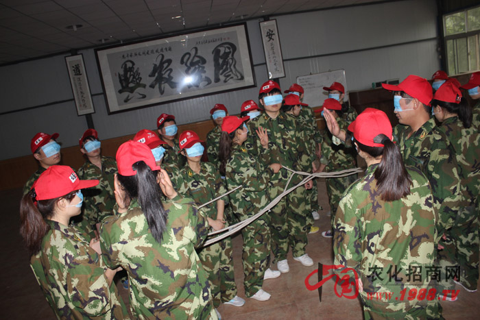 �@����չ���ʹ��������w�����F(tu��n)�(du��)�f(xi��)�����΄�(w��)��(zh��)���^���е���Ҫ�ԣ�ͬ�rҲ�W(xu��)�������ͻ���Լ������ĘO���������f��һ�ηǳ��y�õĽ�(j��ng)�v��